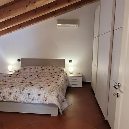 Relax A Due Passi Dal Castello Apartment *