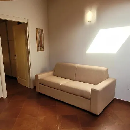 Relax A Due Passi Dal Castello Lejlighed *