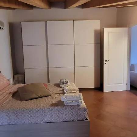 Relax A Due Passi Dal Castello 公寓